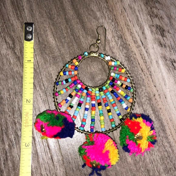 Earrings with Pompom - Picture 6 of 8